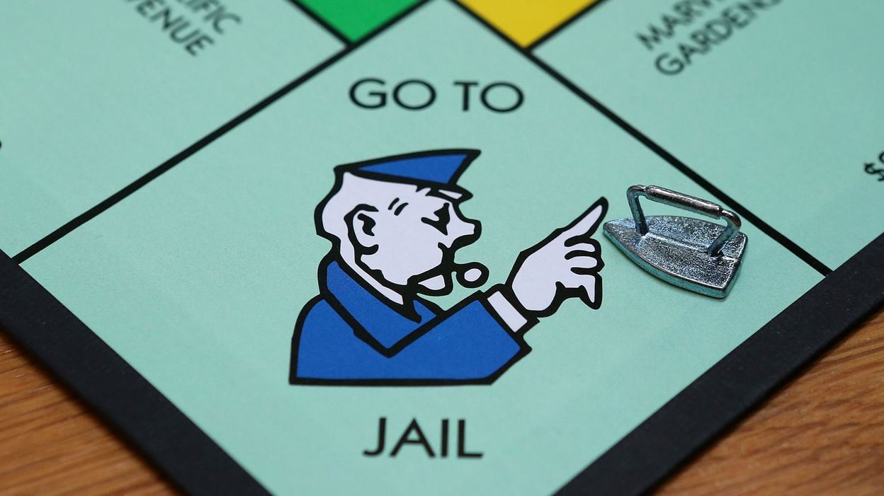 بازی مونوپولی چیست | روش انجام بازی + چند ترفند جالب و کاربردی Public